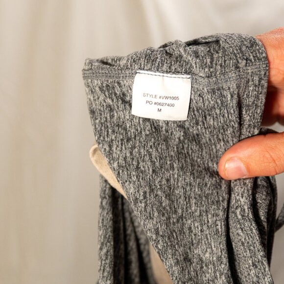 Vuori Halo Performance Crop Tank - Heather Grey (size Medium) - Picture 3 of 3